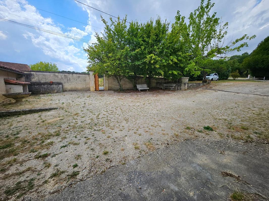 grange in Riberac, Dordogne, France