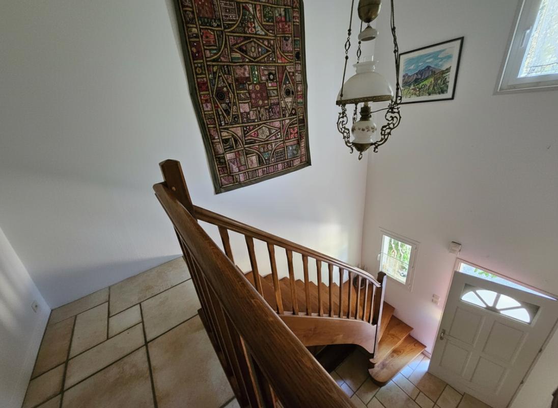 4 bedroom maison in Sainte Pierre De Chignac, Dordogne, France