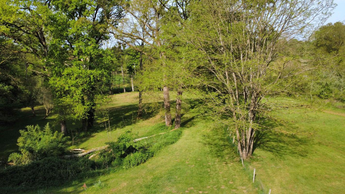 5 bedroom maison in Pressac, Vienne, France