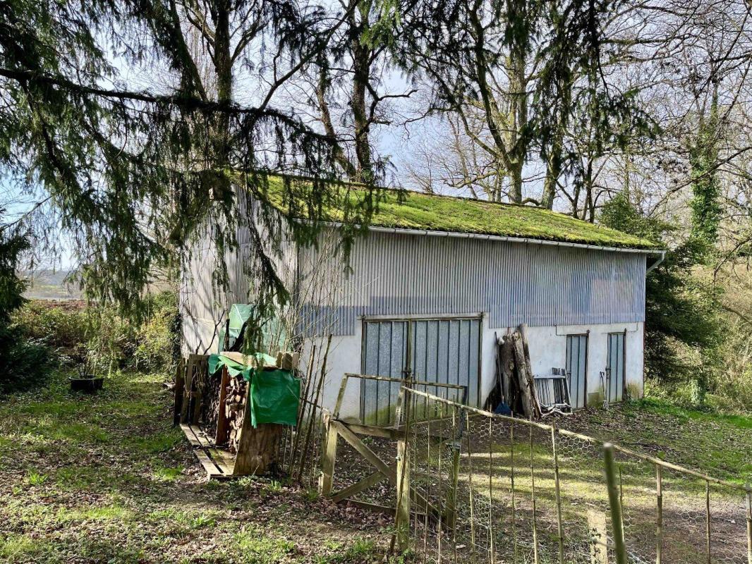 5 bedroom maison in Pressac, Vienne, France