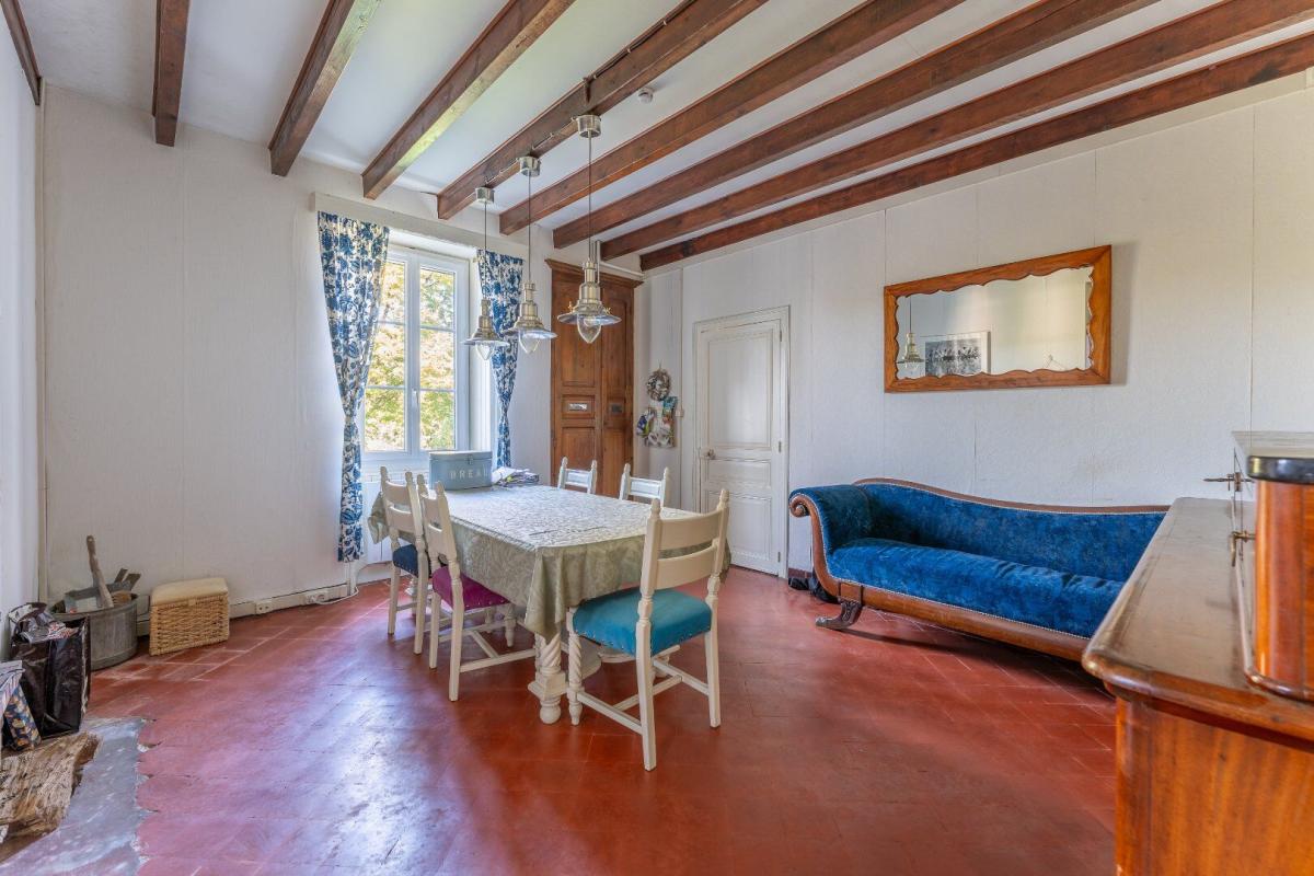 2 bedroom maison in Roumazieres Loubert, Charente, France