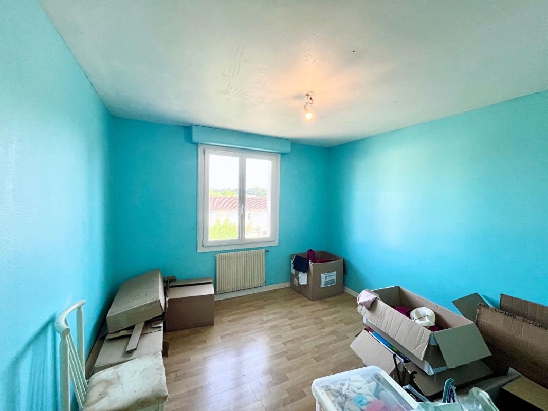 3 bedroom maison in Pressac, Vienne, France