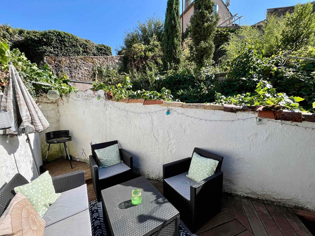 2 bedroom maison en pierres in L Isle Jourdain, Vienne, France