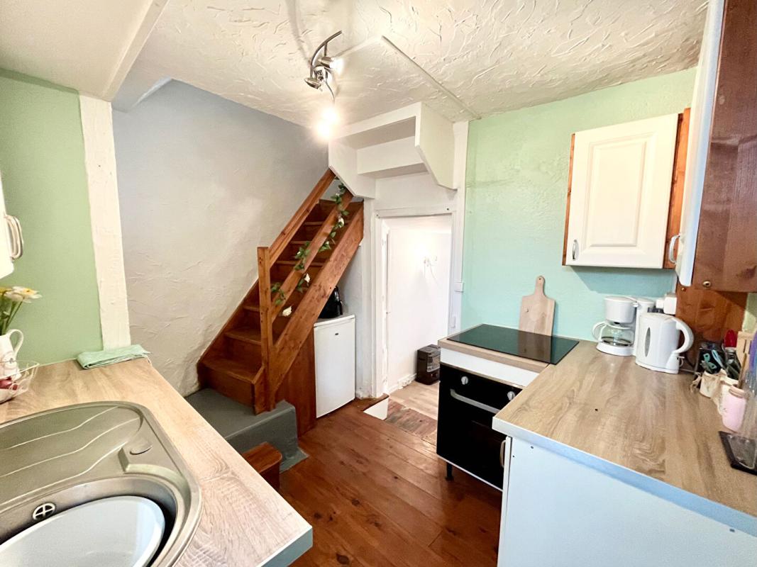 2 bedroom maison en pierres in L Isle Jourdain, Vienne, France