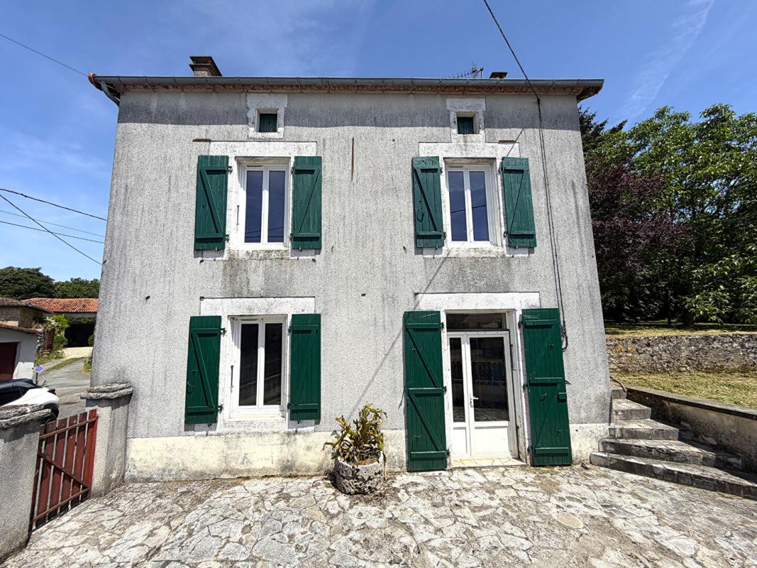 2 bedroom maison de campagne in Saint Claud, Charente, France