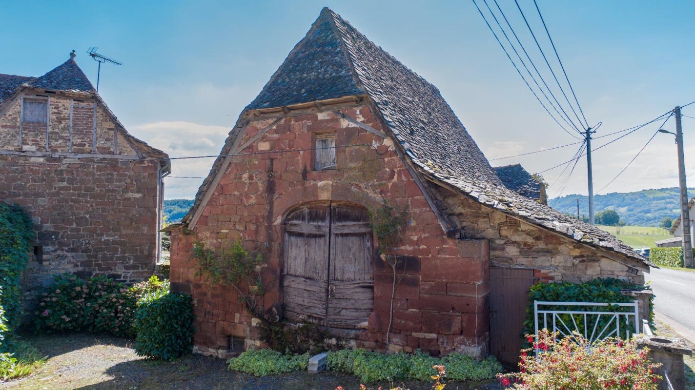 4 bedroom maison a renover in Conques En Rouergue, Aveyron, France