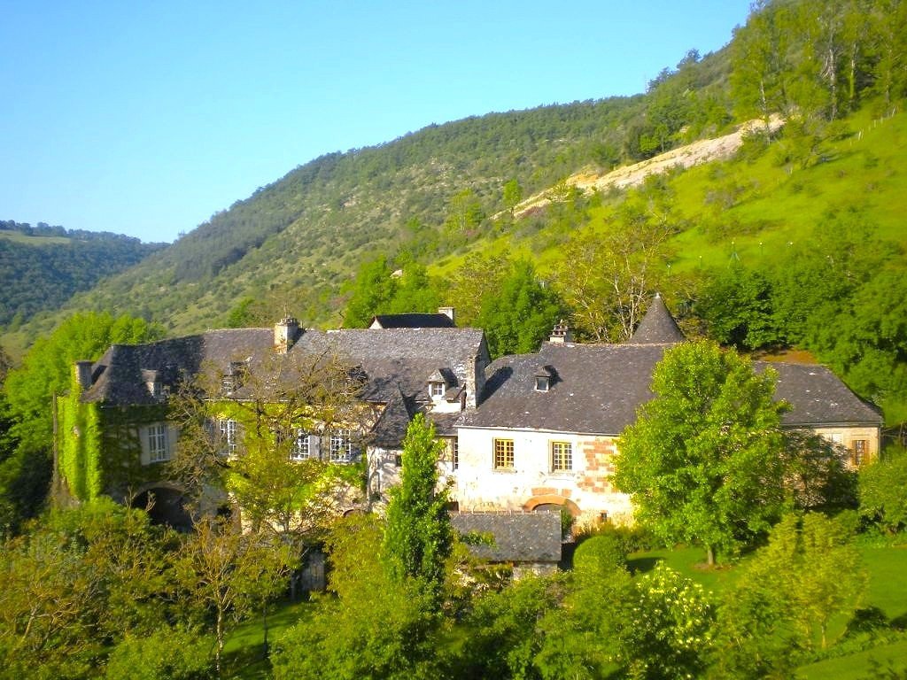 6 bedroom maison in Marcillac Vallon, Aveyron, France