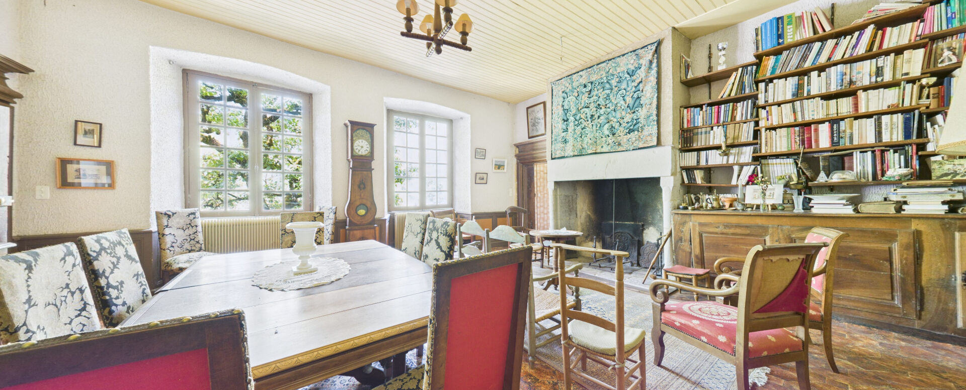 6 bedroom maison in Marcillac Vallon, Aveyron, France