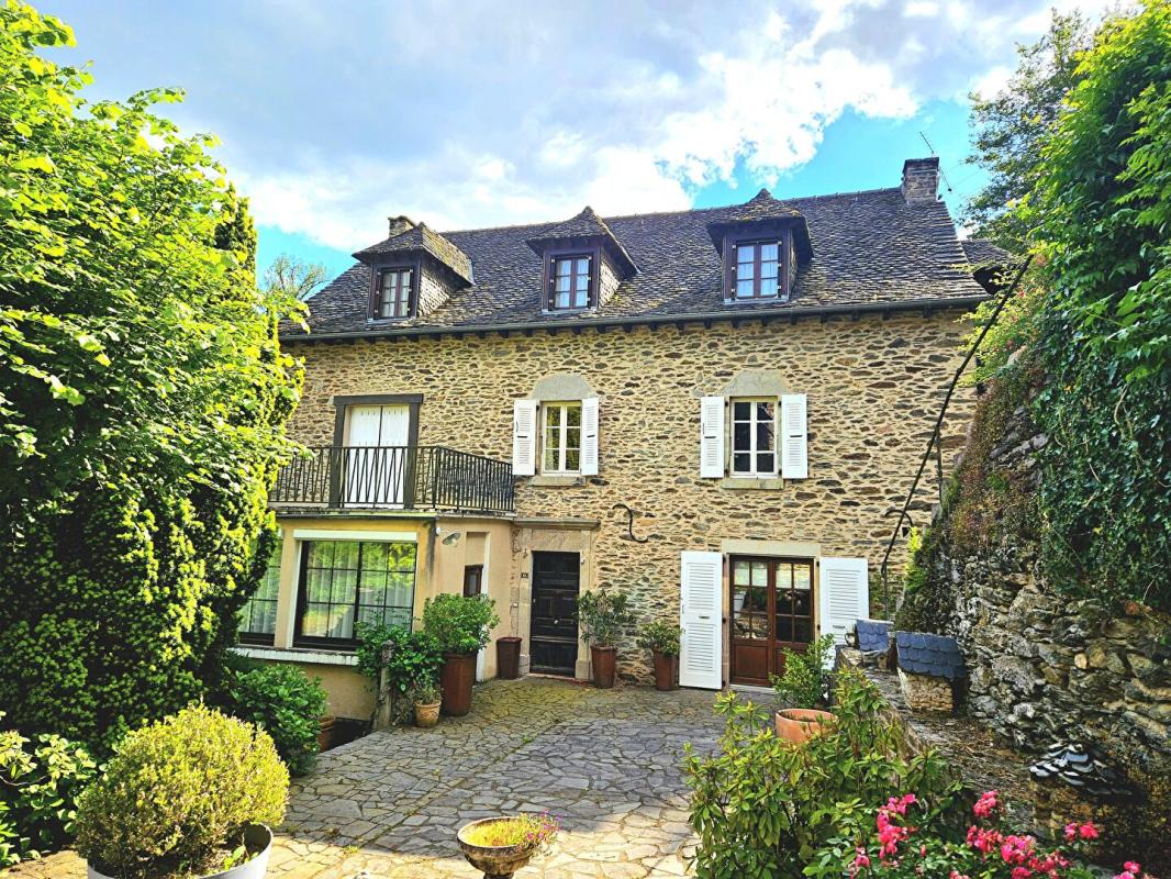 10 bedroom propriete in Belcastel, Aveyron, France