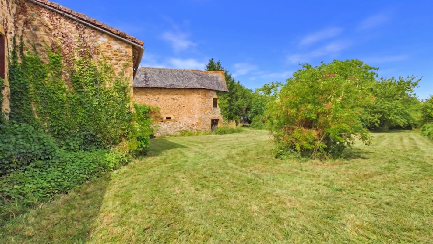 3 bedroom maison en pierres in Valzergues, Aveyron, France