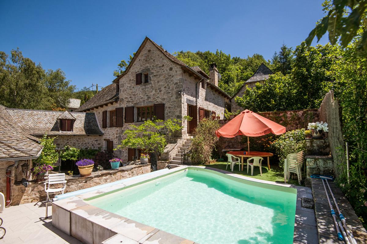 6 bedroom maison in Estaing, Aveyron, France