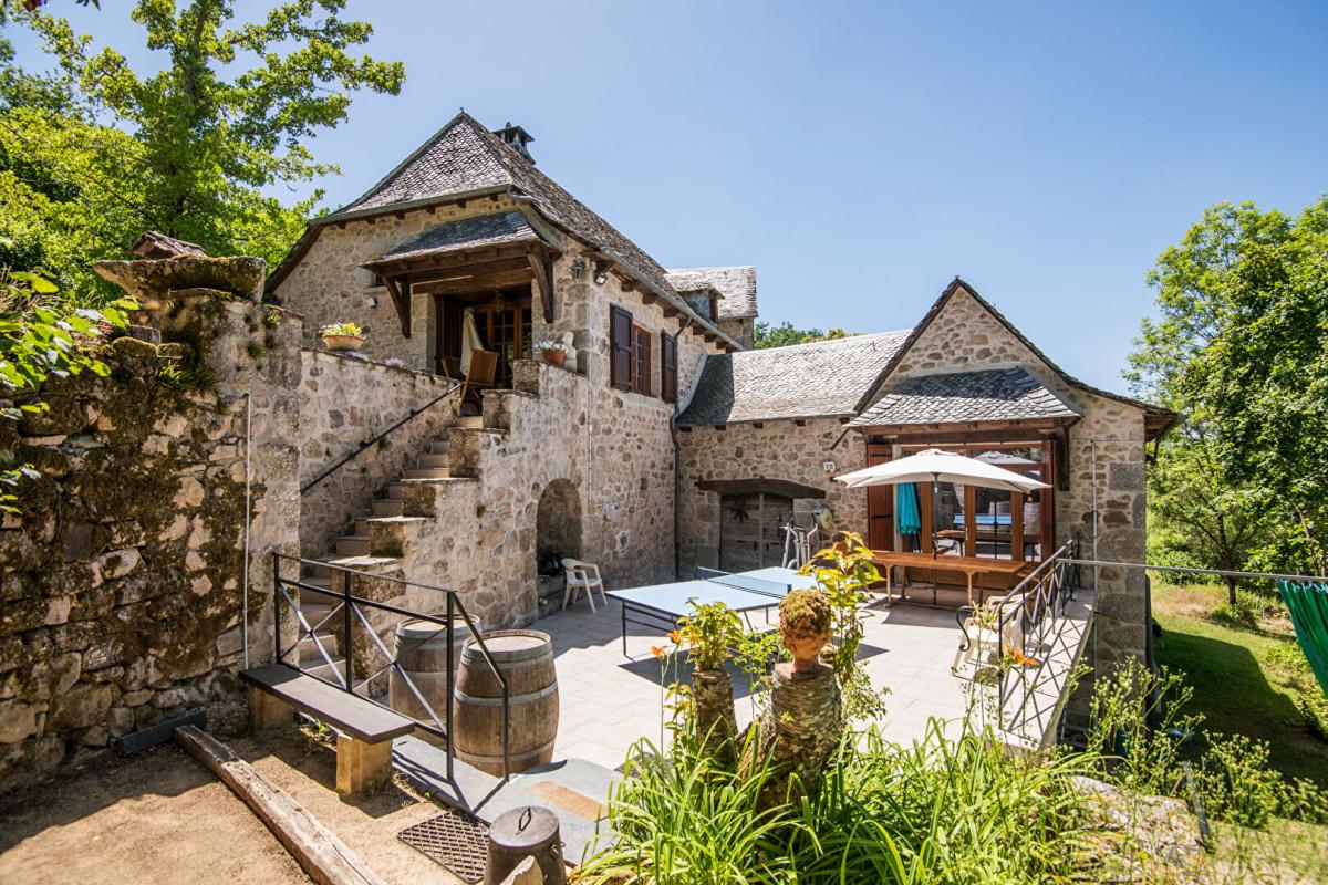 6 bedroom maison in Estaing, Aveyron, France