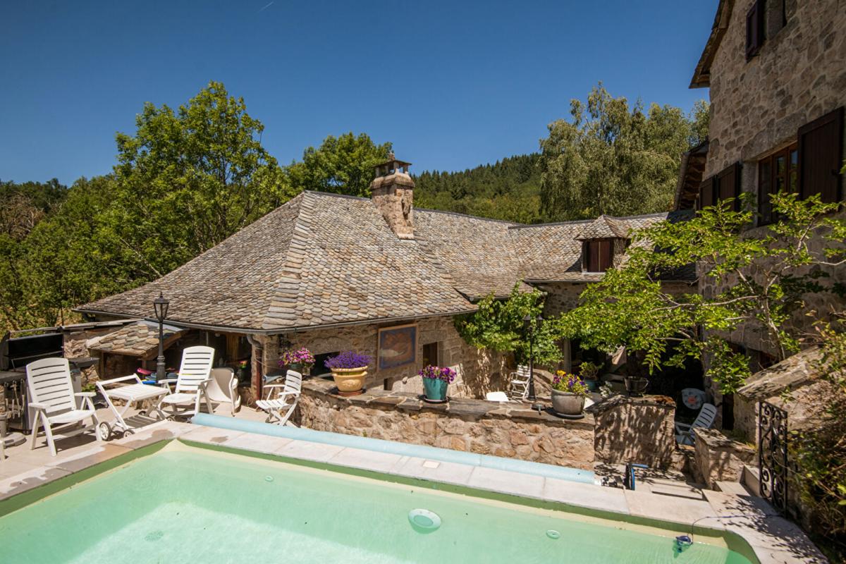 6 bedroom maison in Estaing, Aveyron, France