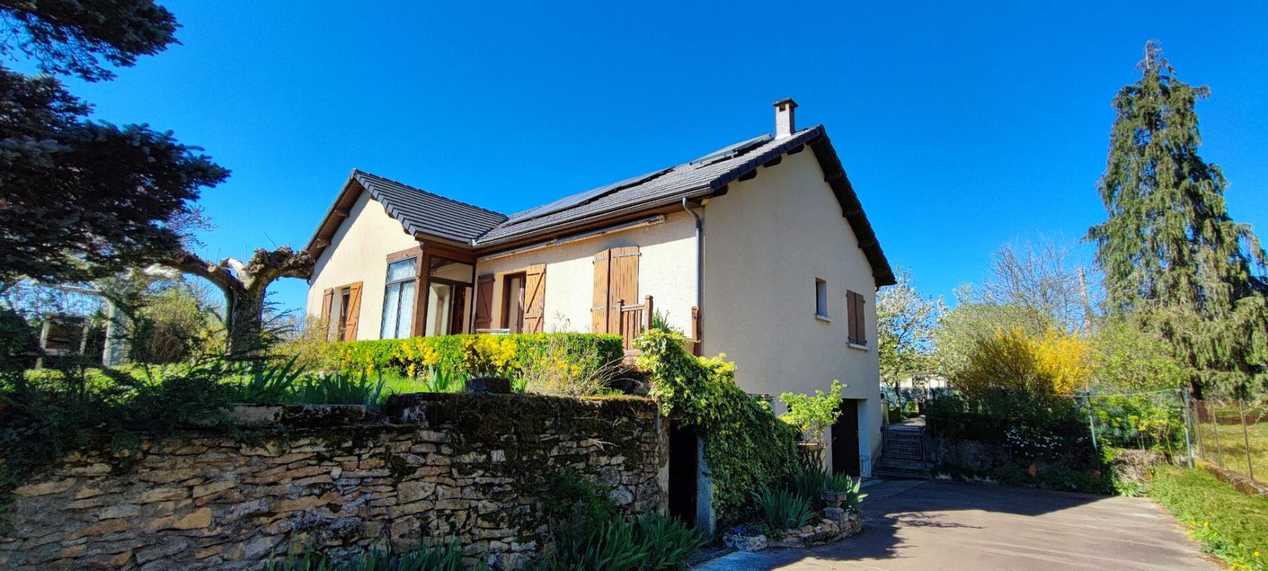 2 bedroom maison individuelle in Montbazens, Aveyron, France