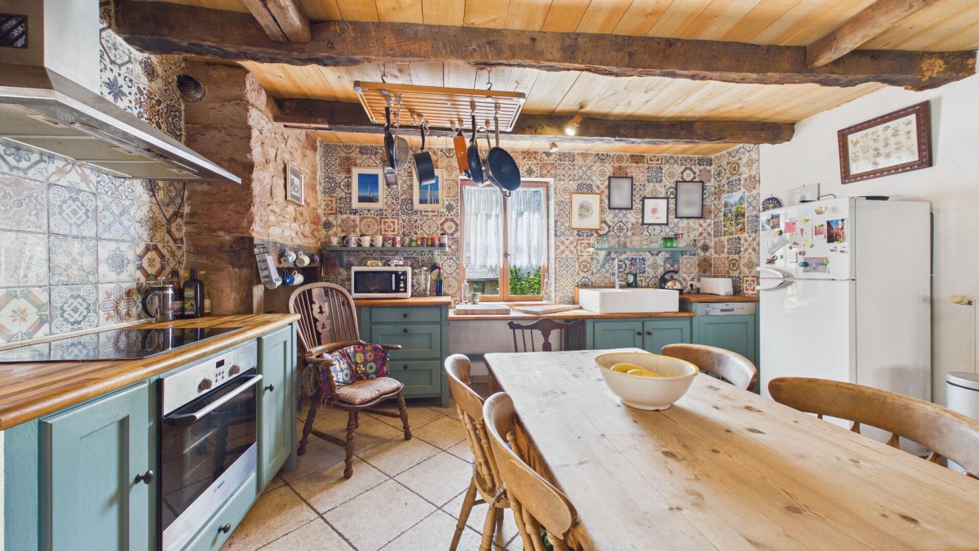 3 bedroom maison in Villecomtal, Aveyron, France