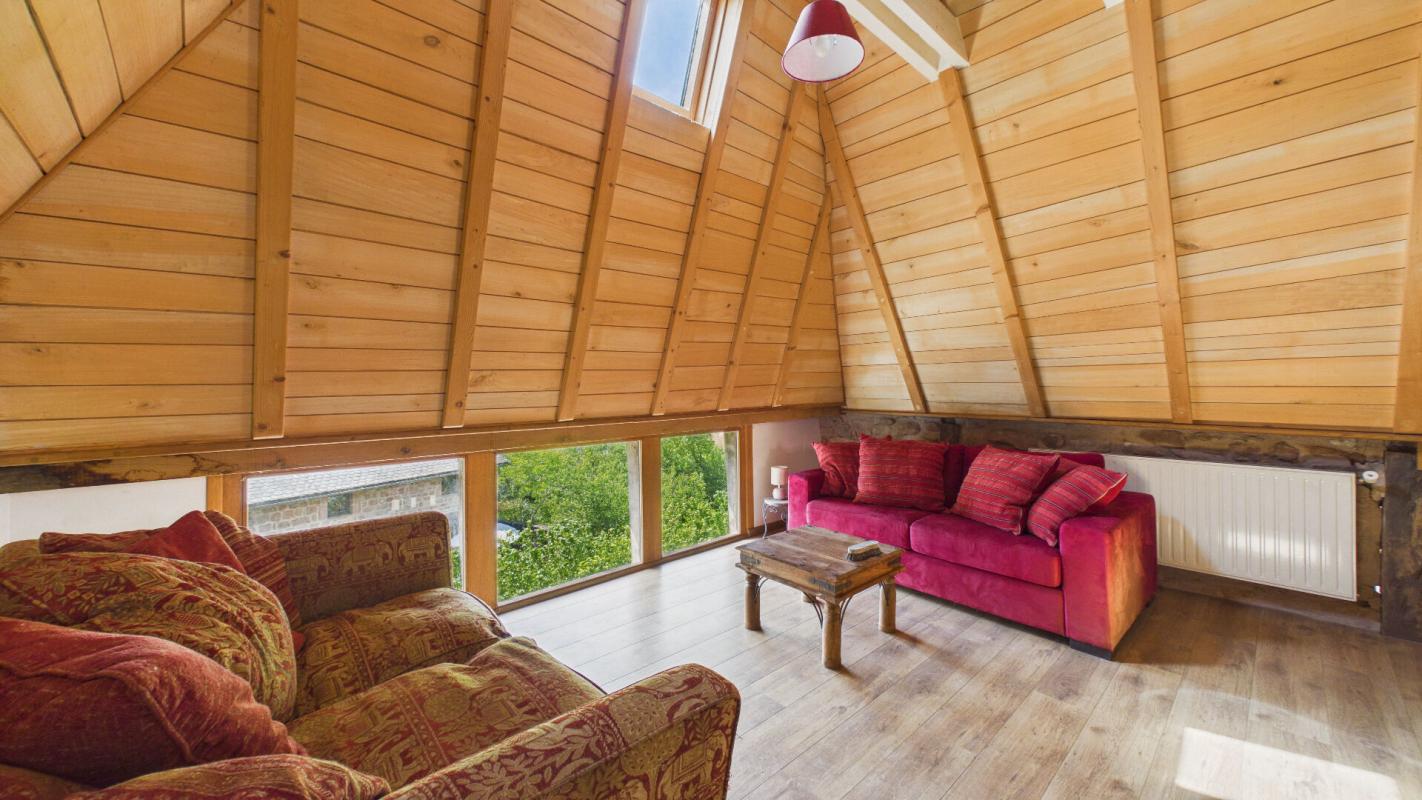 3 bedroom maison in Villecomtal, Aveyron, France