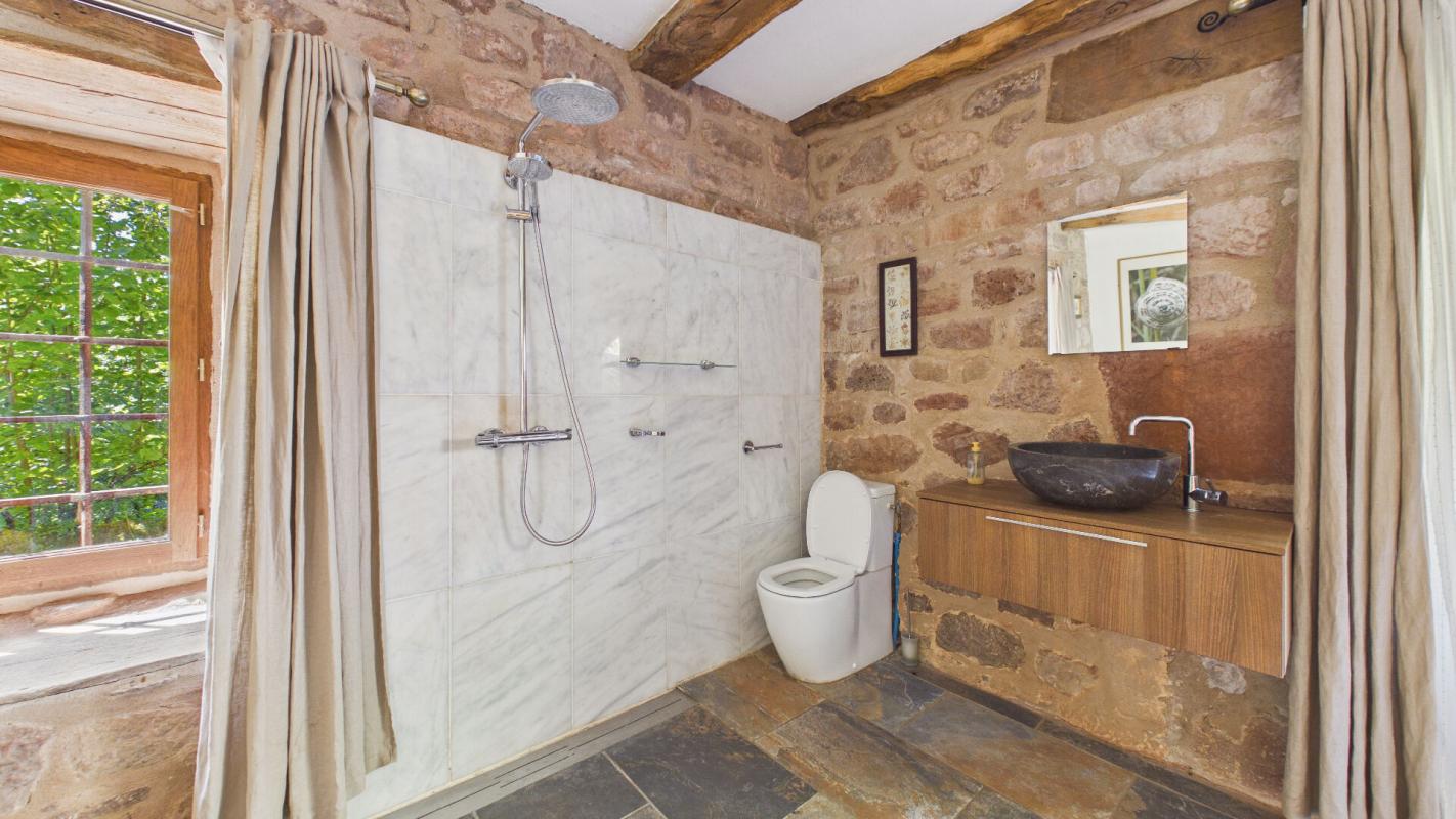 3 bedroom maison in Villecomtal, Aveyron, France