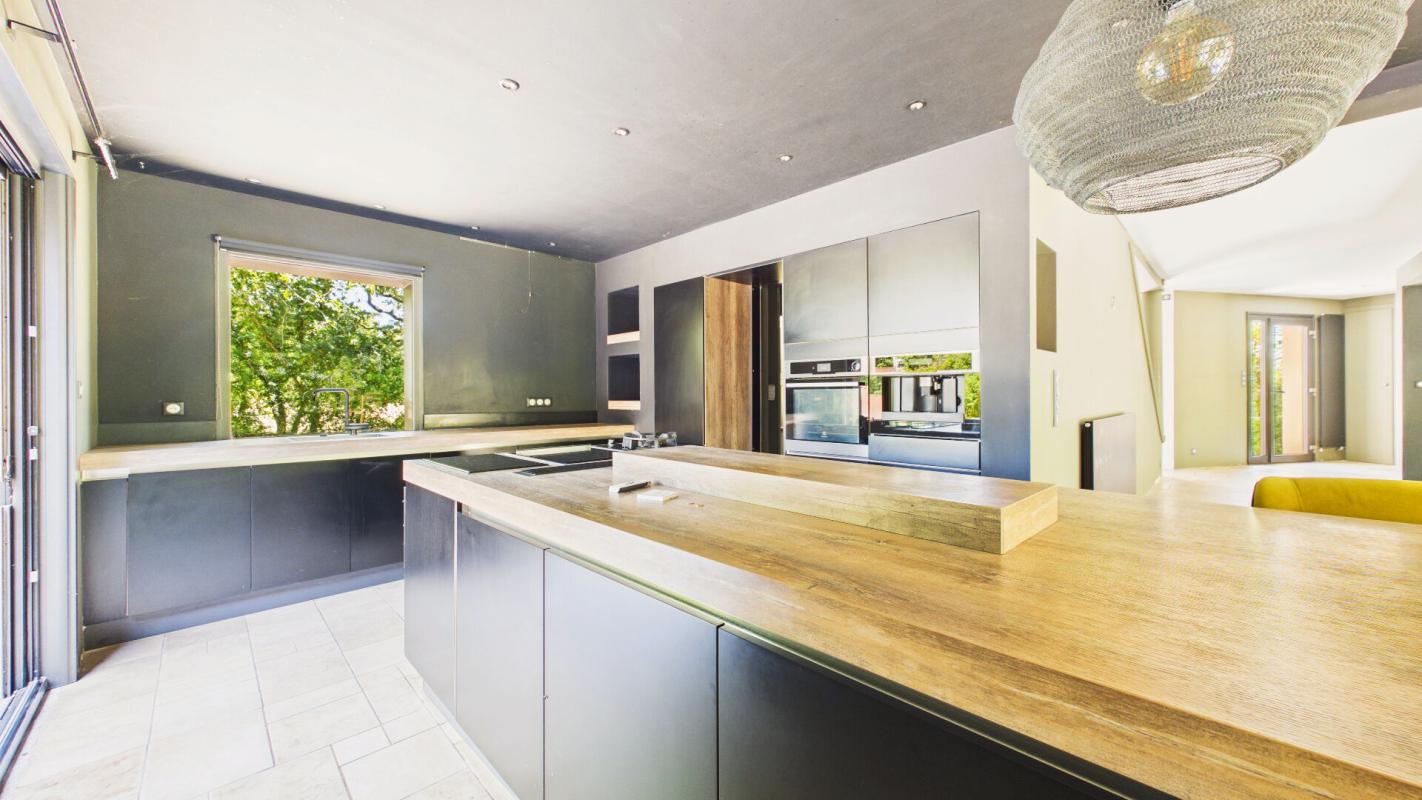 4 bedroom villa in Salles La Source, Aveyron, France