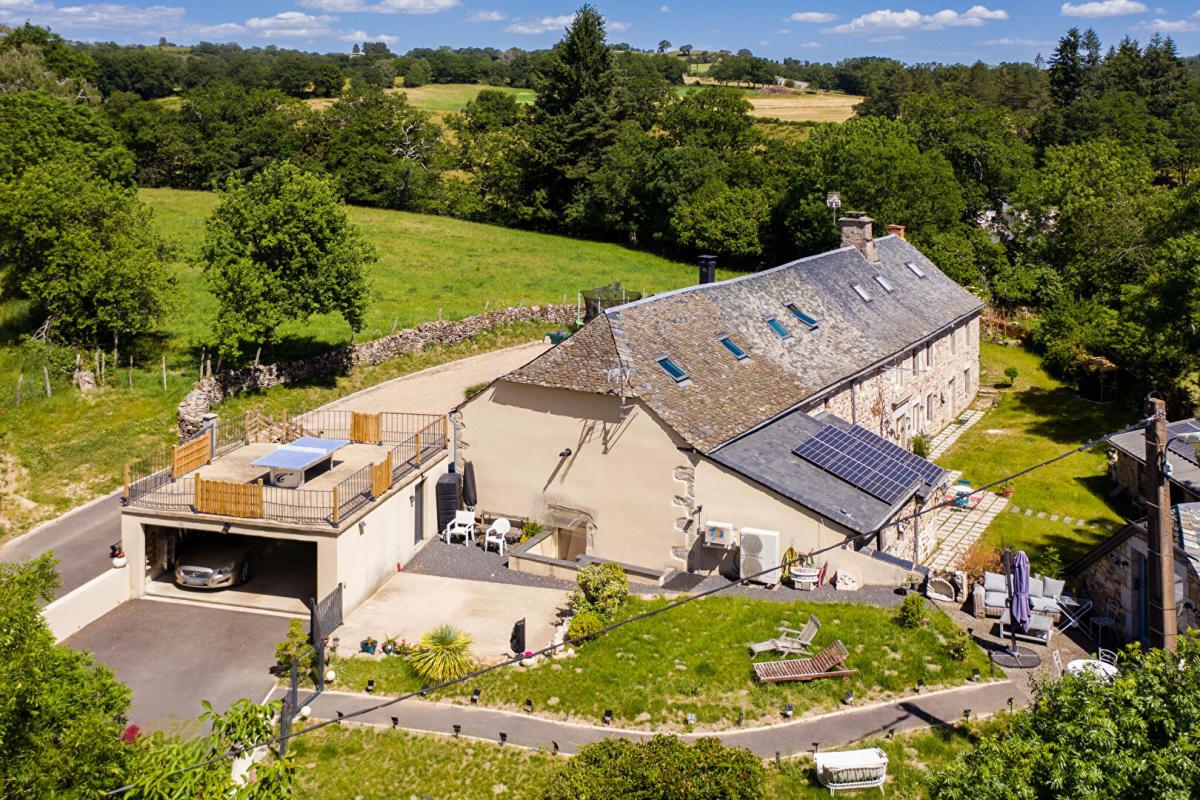 8 bedroom corps de ferme in Laguiole, Aveyron, France