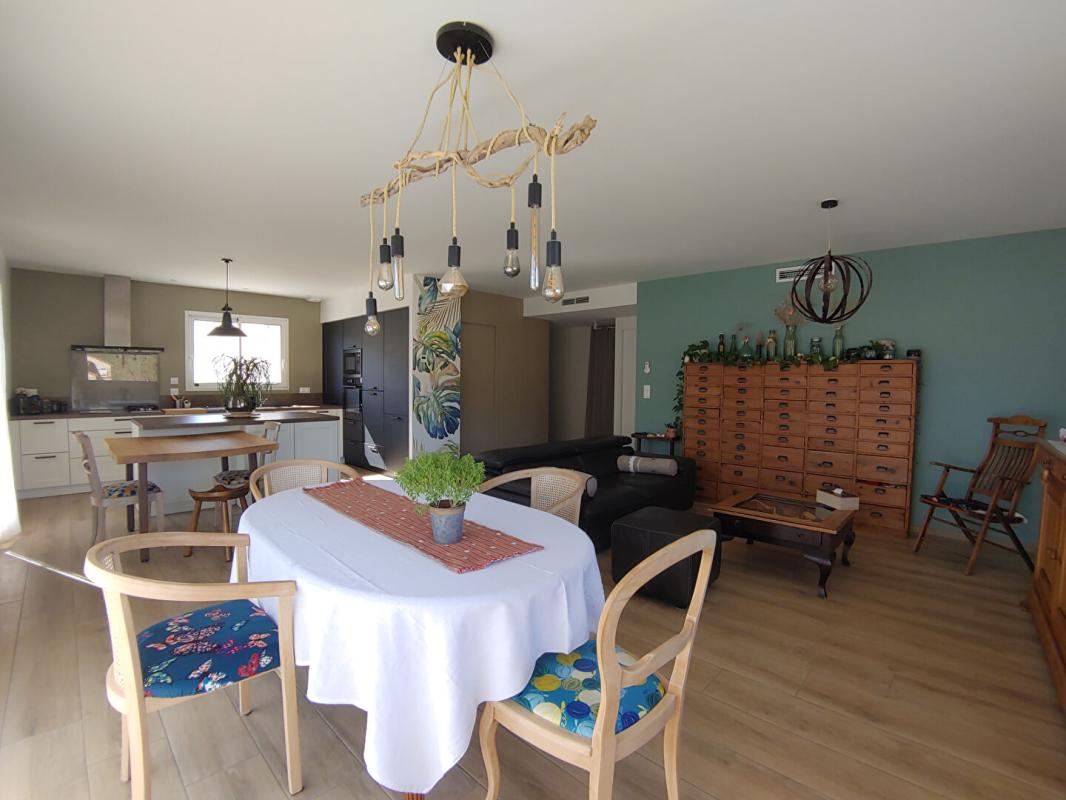 2 bedroom maison in 12620, Aveyron, France