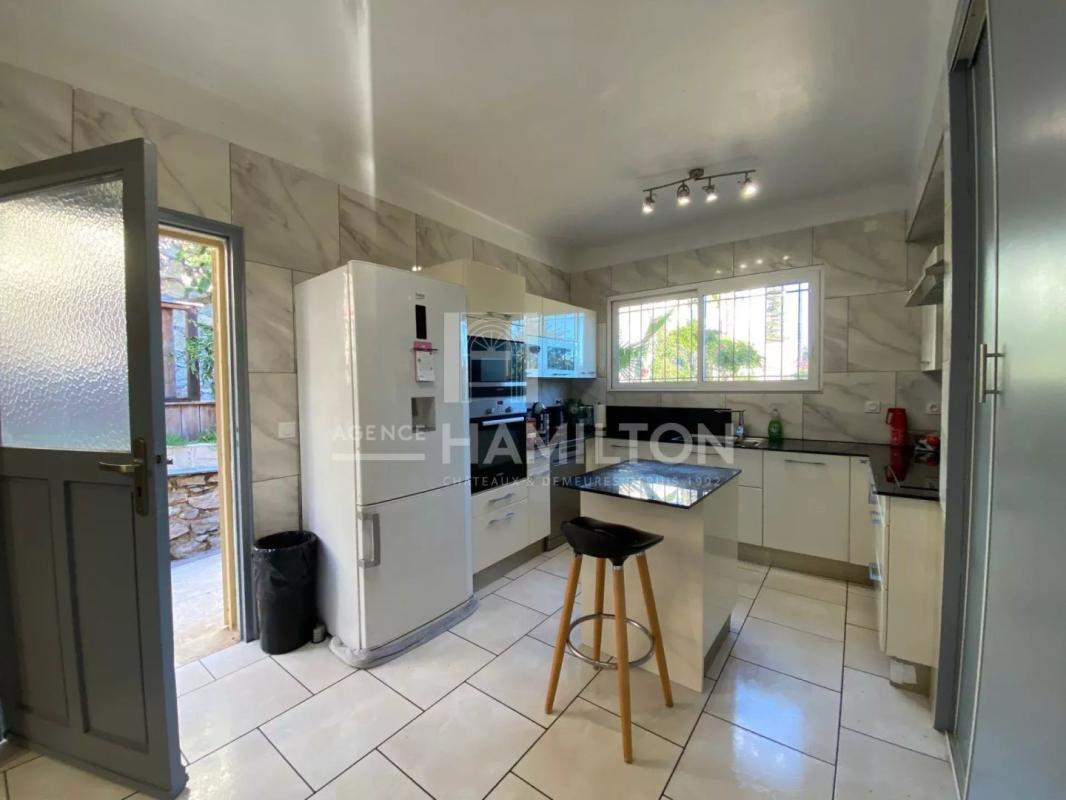 5 bedroom villa in Golfe-juan, Alpes-Maritimes, France