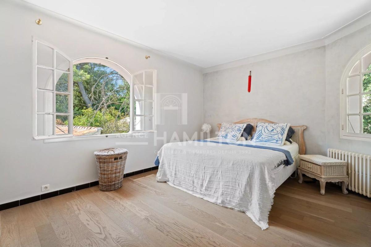 5 bedroom villa in Grasse, Alpes-Maritimes, France