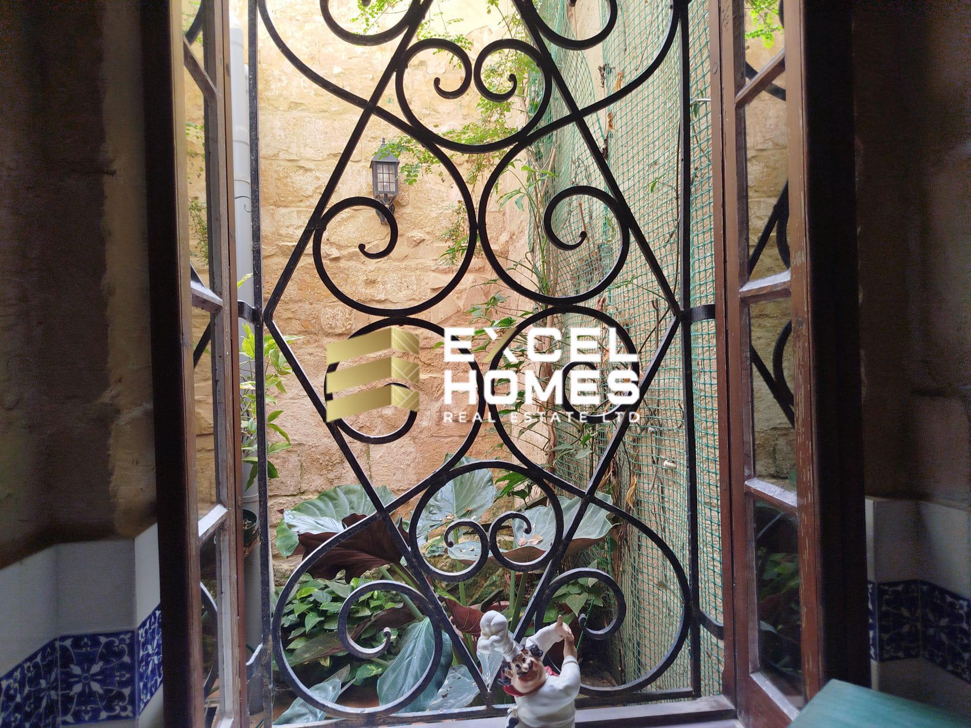 3 bedroom Townhouse in Cospicua (Bormla), Malta – 69081