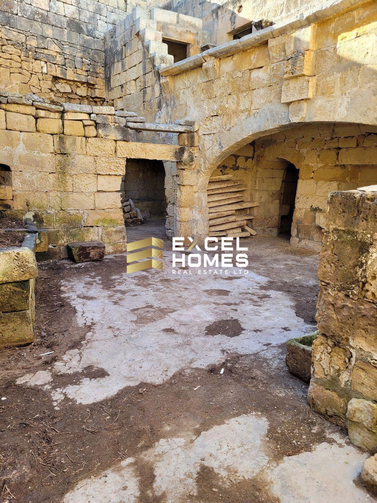 3 bedroom Character House in Siggiewi, Malta – 28746