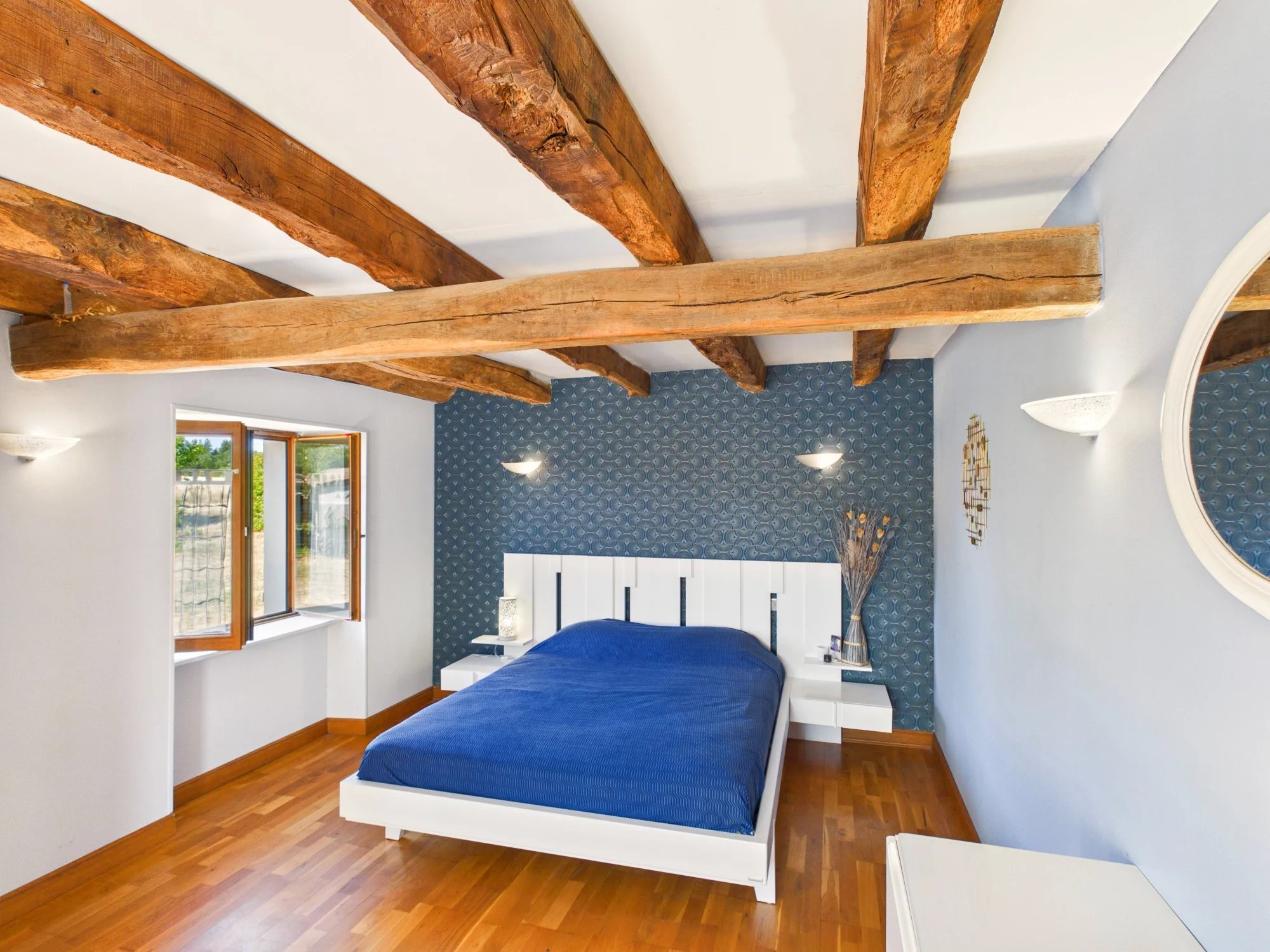 5 bedroom Equestrian property with excellent stabling and 19.5ha, Limousin – France – BVI86553