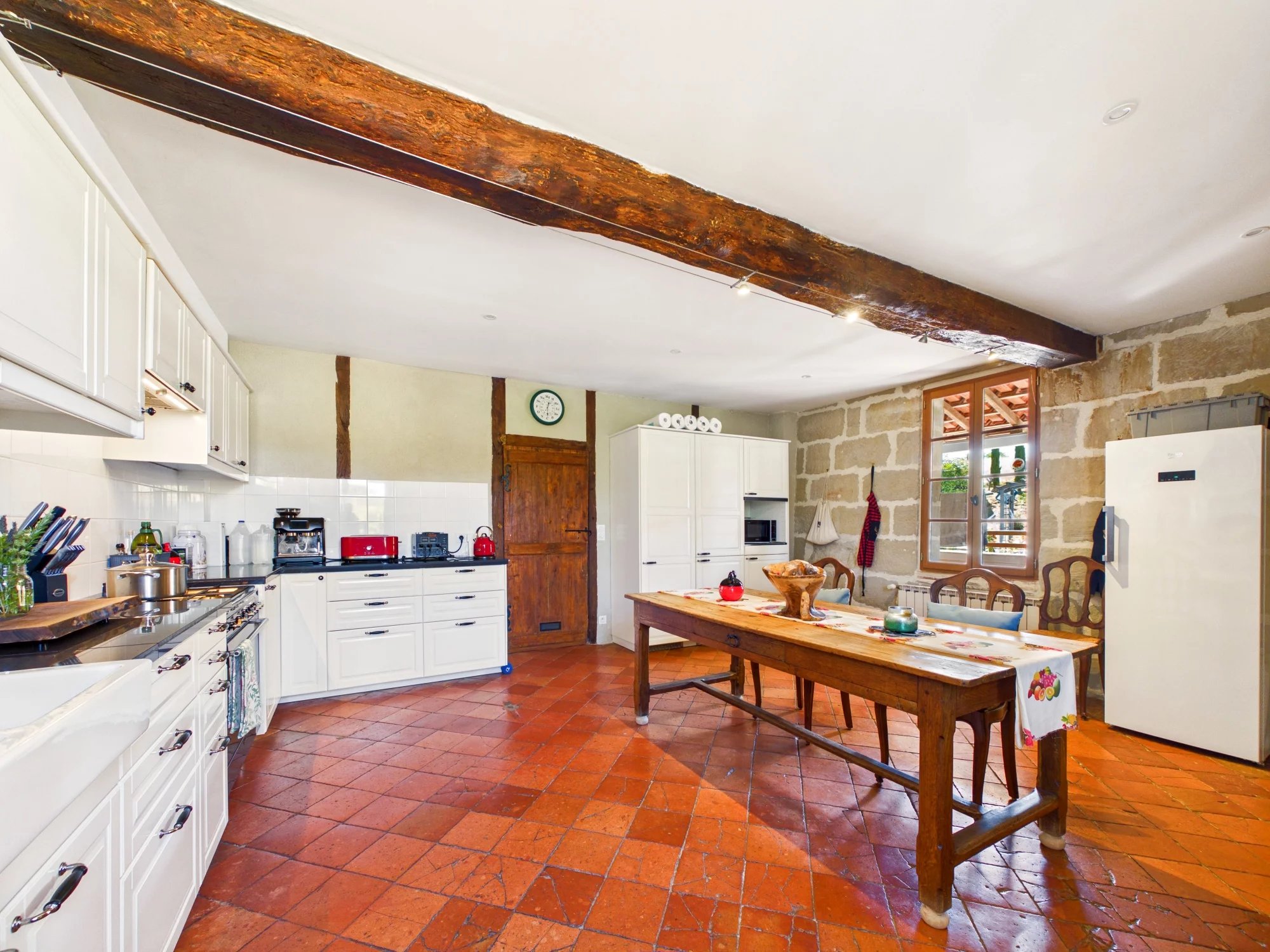 Fabulous stone house with pool within lovely gardens, Aquitaine – France – BVI85949