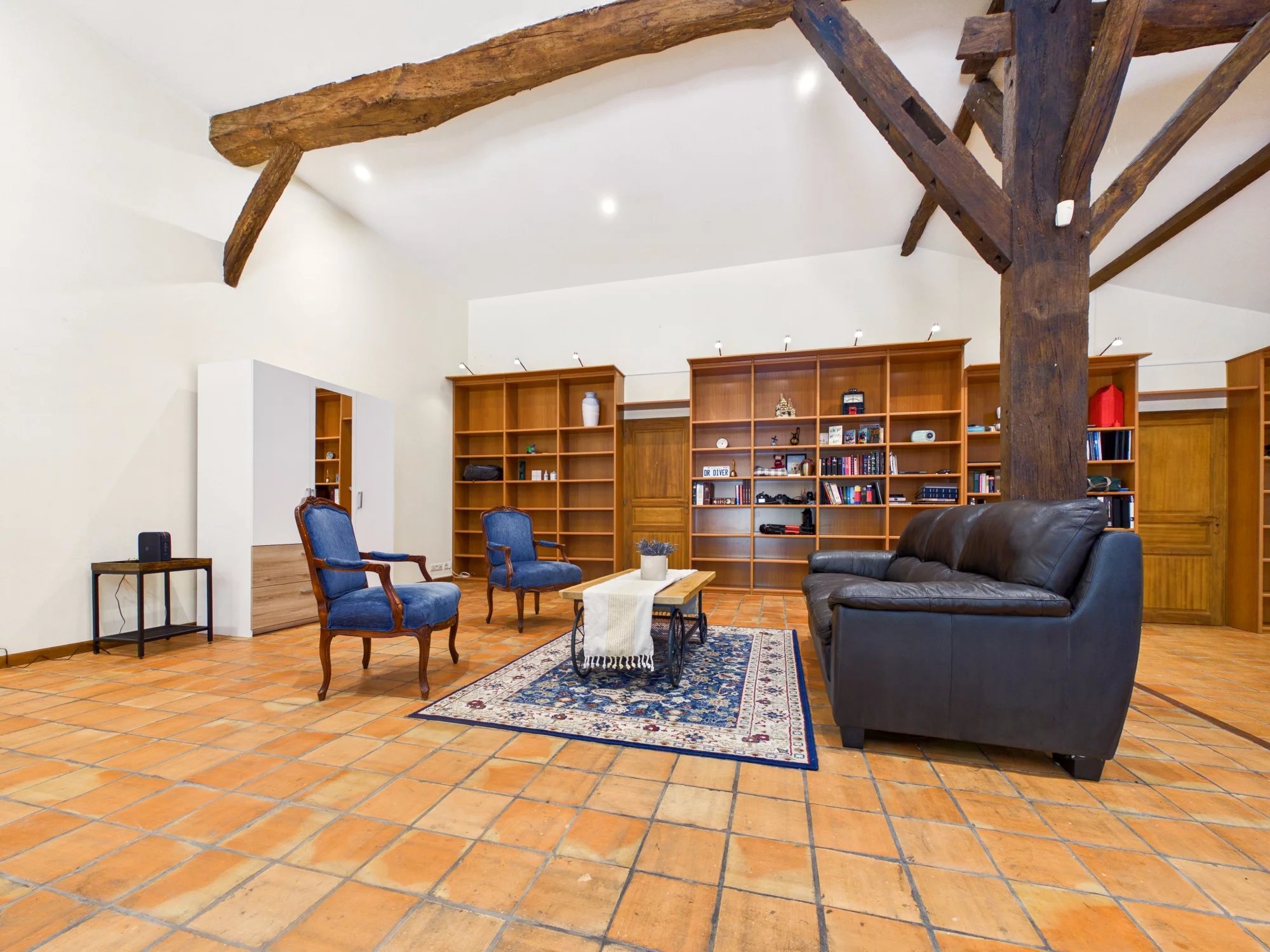 Fabulous stone house with pool within lovely gardens, Aquitaine – France – BVI85949