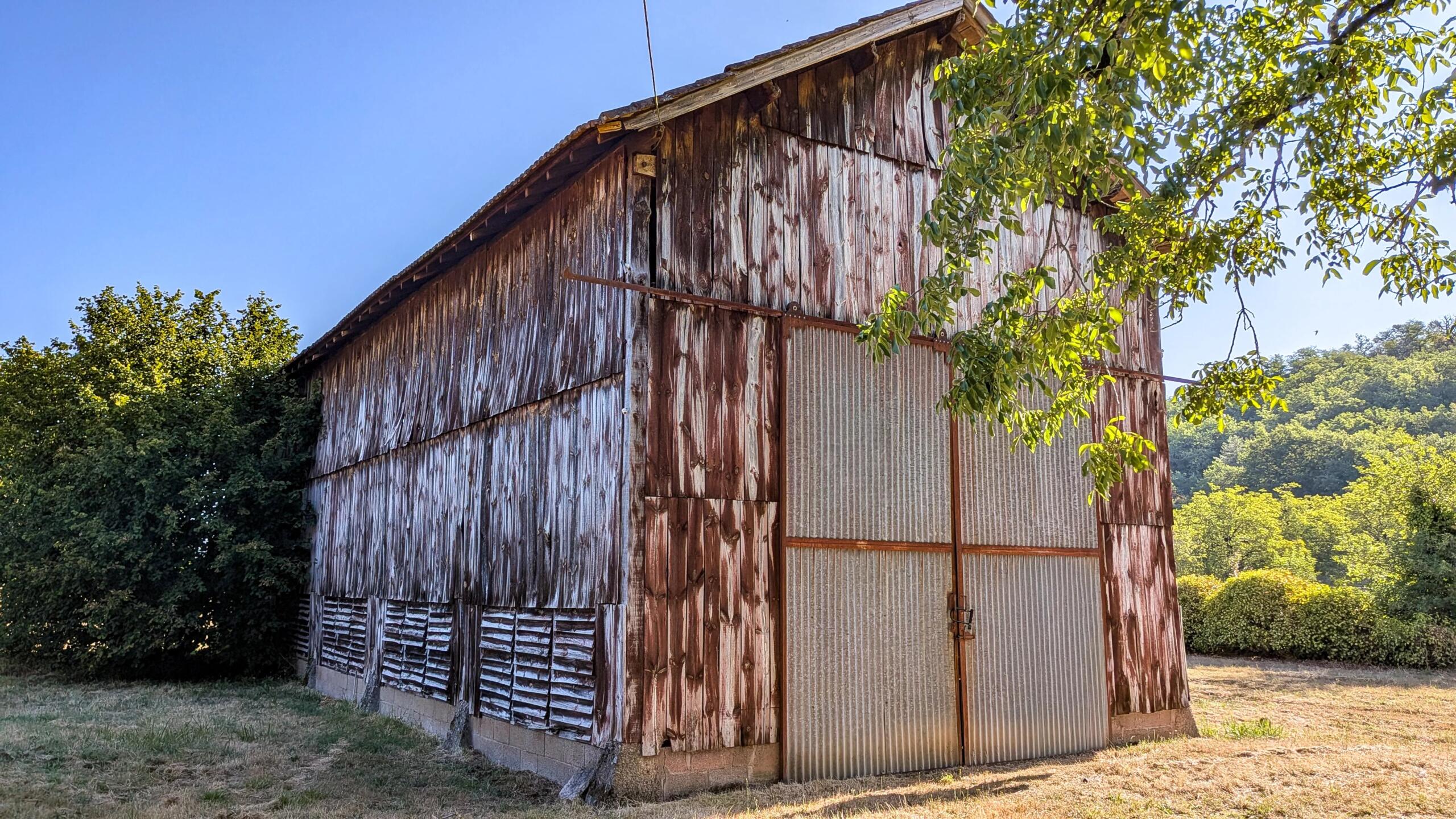 Charming Stone Farmhouse with Outbuildings – close to Rocamadour and Martel, Midi-Pyrénées – France – BVI86556