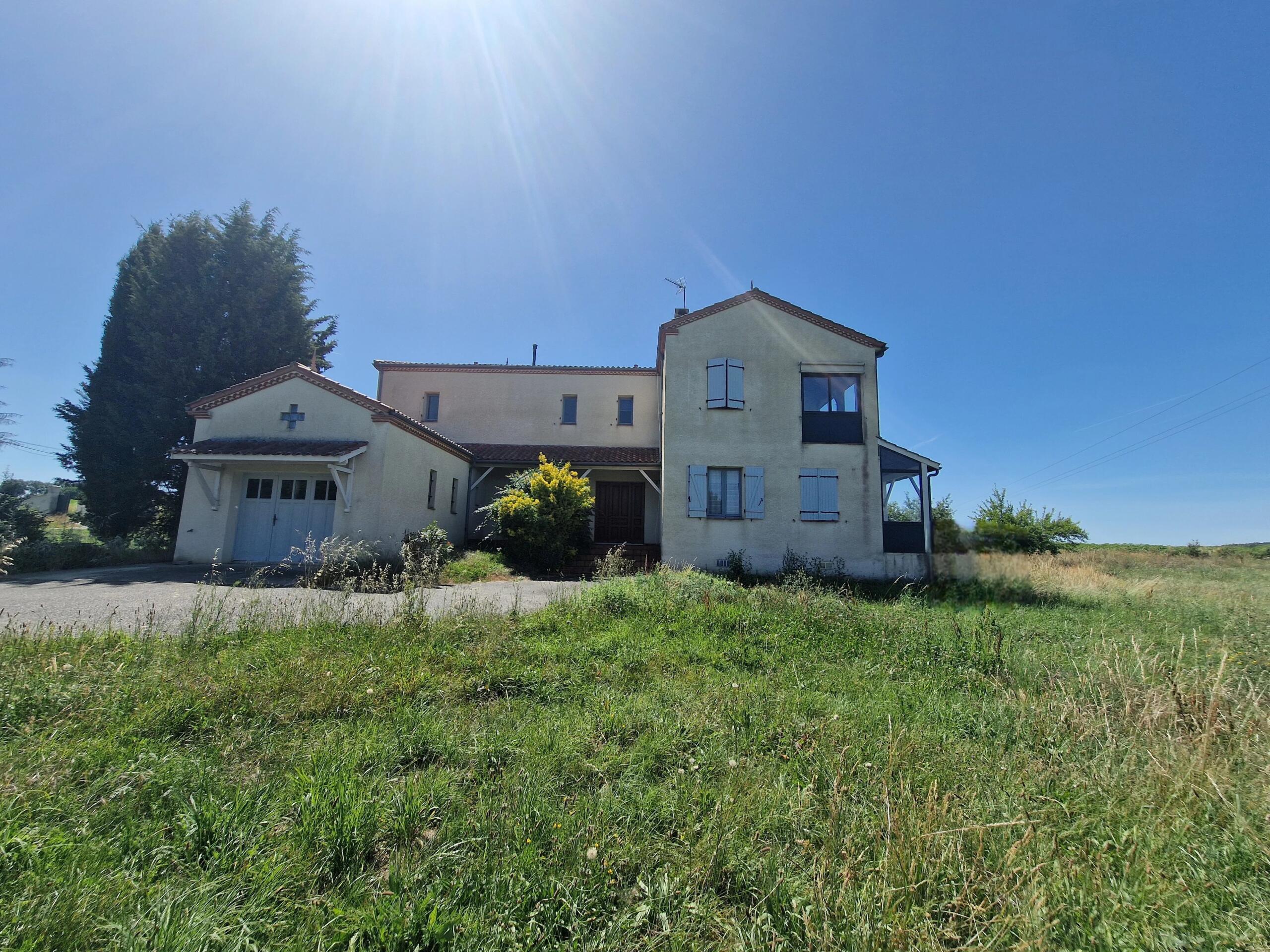 Spacious Family House in the Countryside Between Monflanquin and Villeneuve-sur-Lot, Aquitaine – France – BVI85917