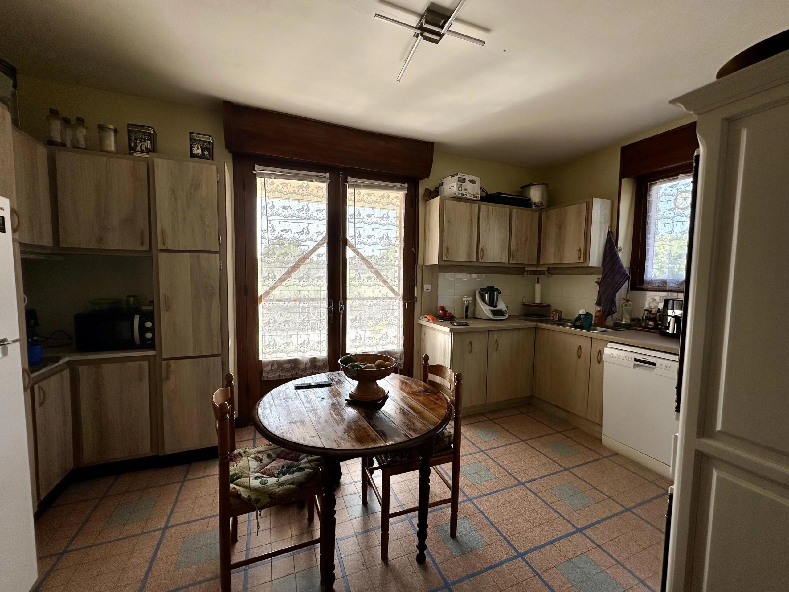 Family home situated near to a popular riverside village, Aquitaine – France – BVI86489