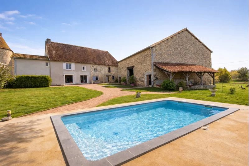 Stone Property with Pool, Guest house, 4 Ha of Land, Aquitaine – France – BVI83865