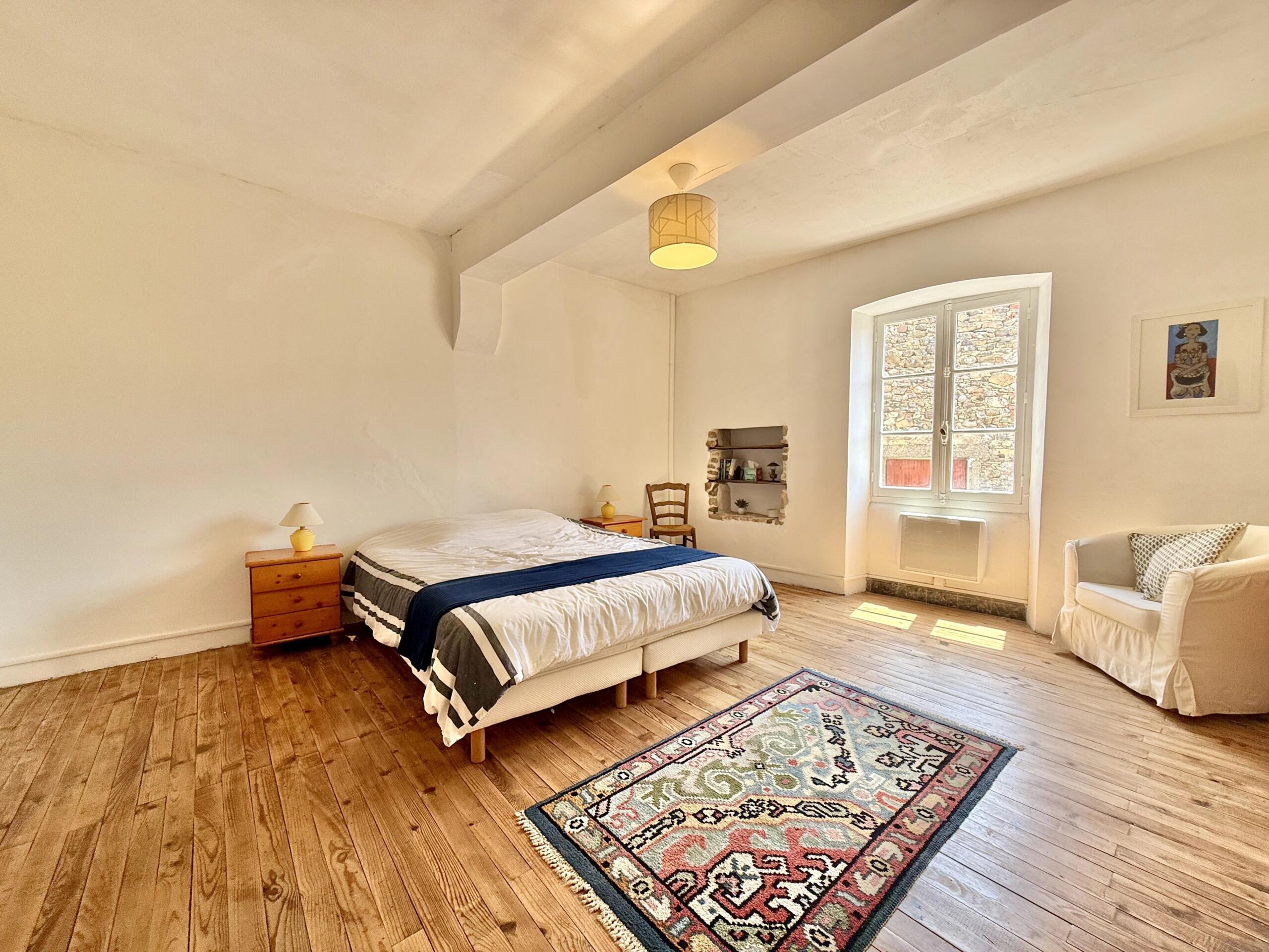 Charming character 2 bedroom, 2 bathroom village house, Languedoc-Roussillon – France – BVI76324