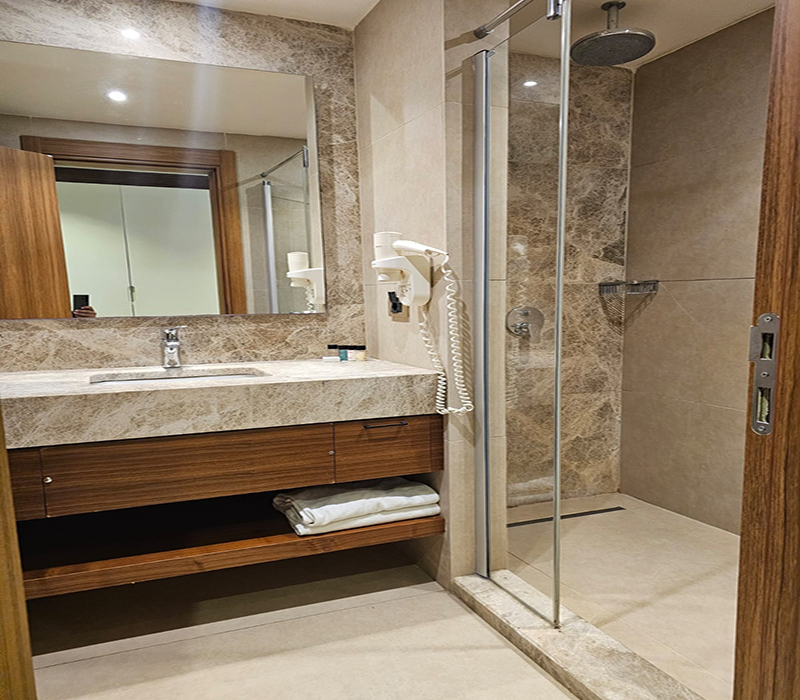 Exceptional Lagoon Suite on a 5 star resort in Kusadasi – TC2010