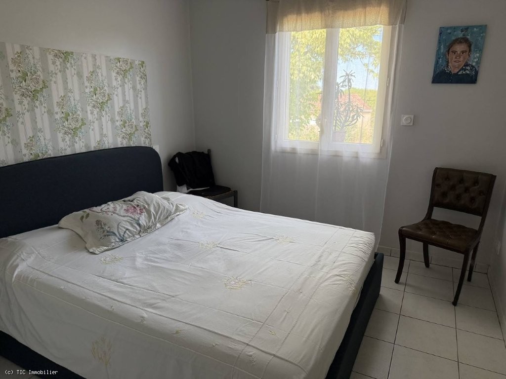 3 bedroom House in Verteuil-Sur-Charente, France – r7551