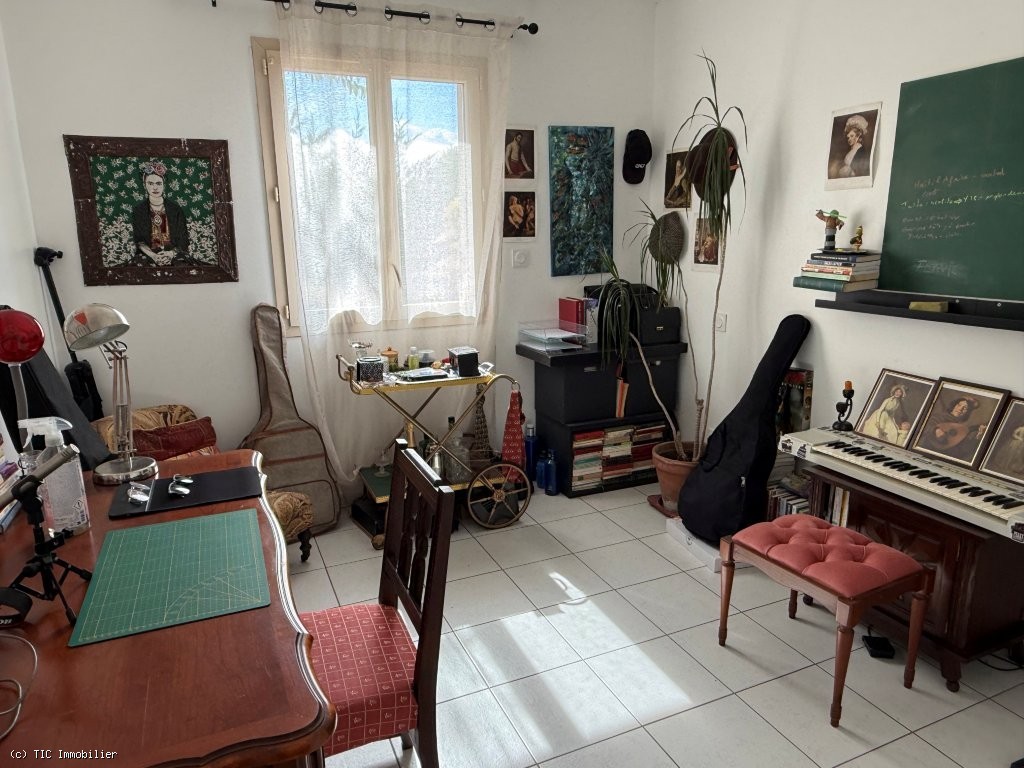 3 bedroom House in Verteuil-Sur-Charente, France – r7549