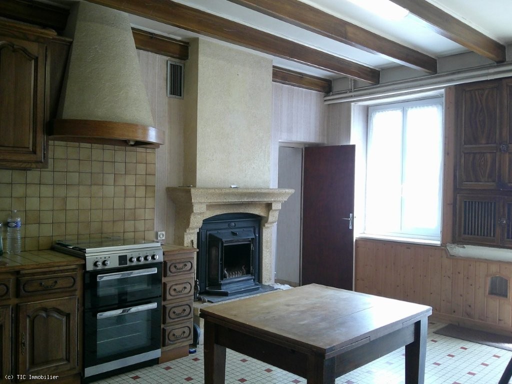 3 bedroom House in Chaunay, France – r7544