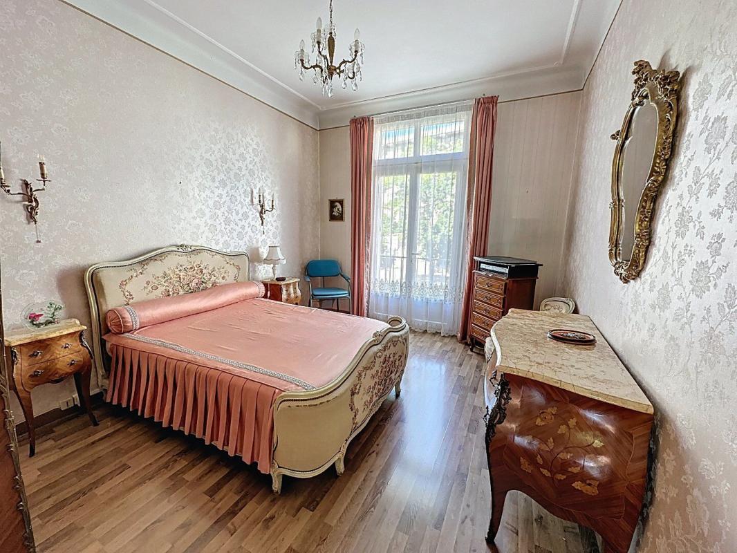 4 bedroom t6 et plus in Avignon, Vaucluse, France
