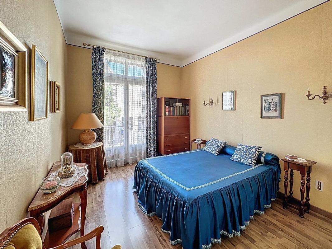 4 bedroom t6 et plus in Avignon, Vaucluse, France