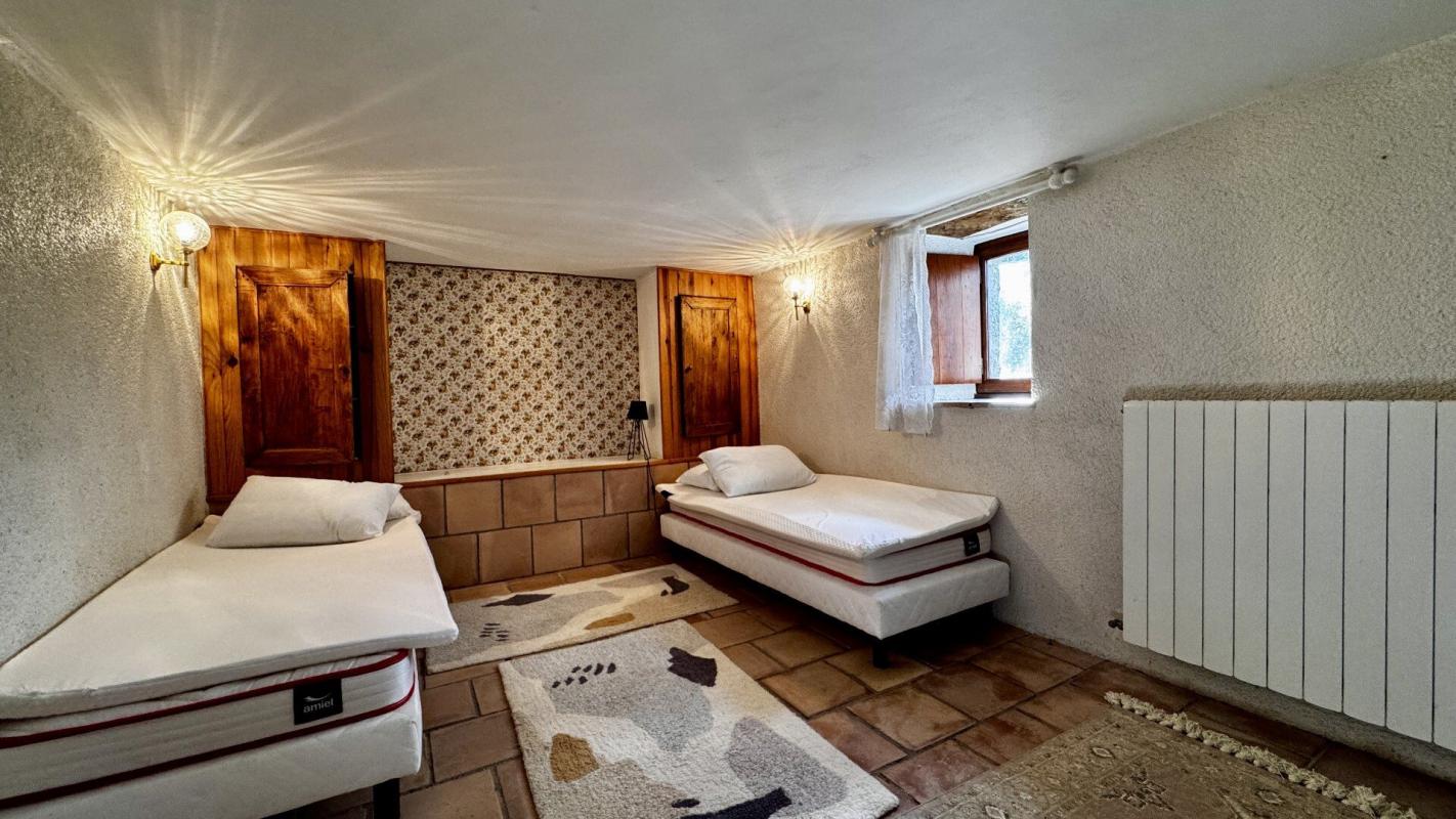 6 bedroom maison in Sauliac Sur Cele, Lot, France