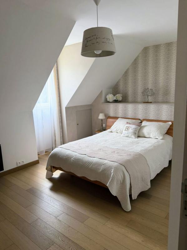 4 bedroom maison in Lamorlaye, Oise, France