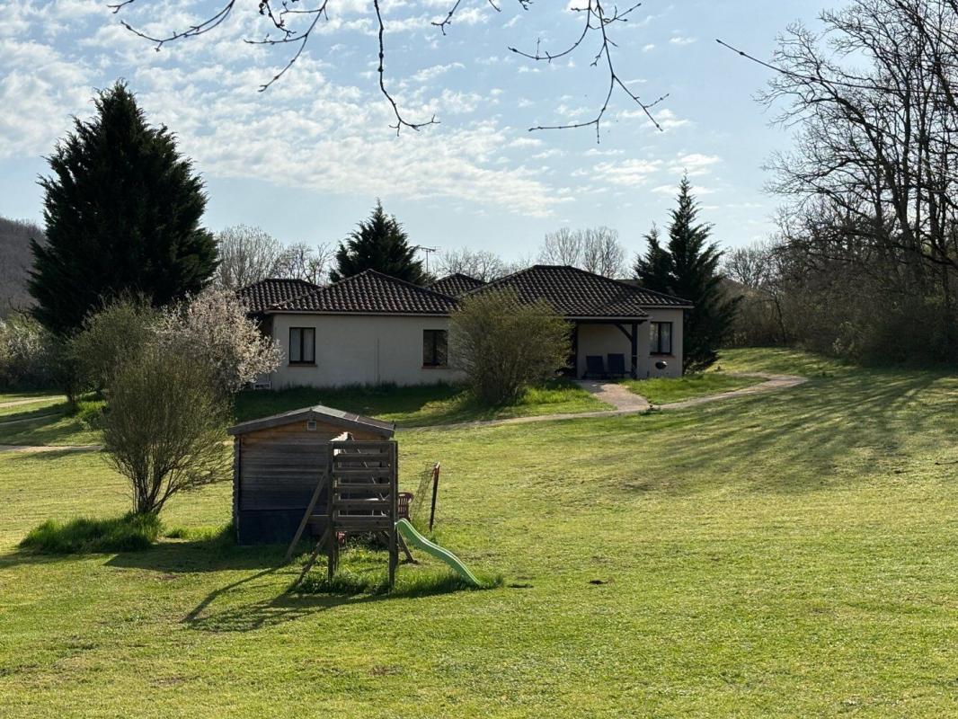 13 bedroom propriete in Leobard, Lot, France