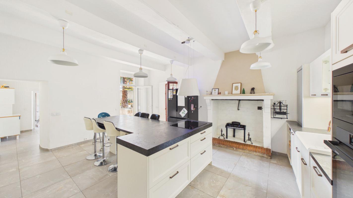 6 bedroom demeure in Saint Genies De Comolas, Gard, France