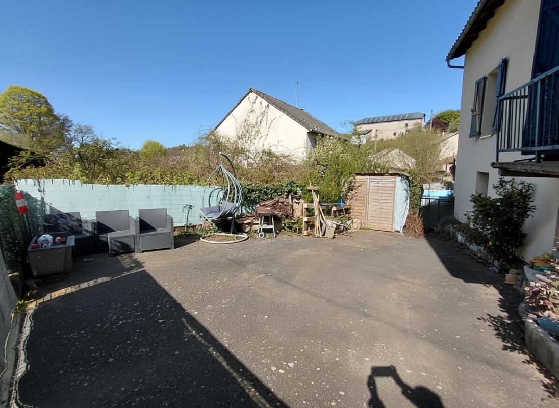 3 bedroom maison in Vezac, Cantal, France