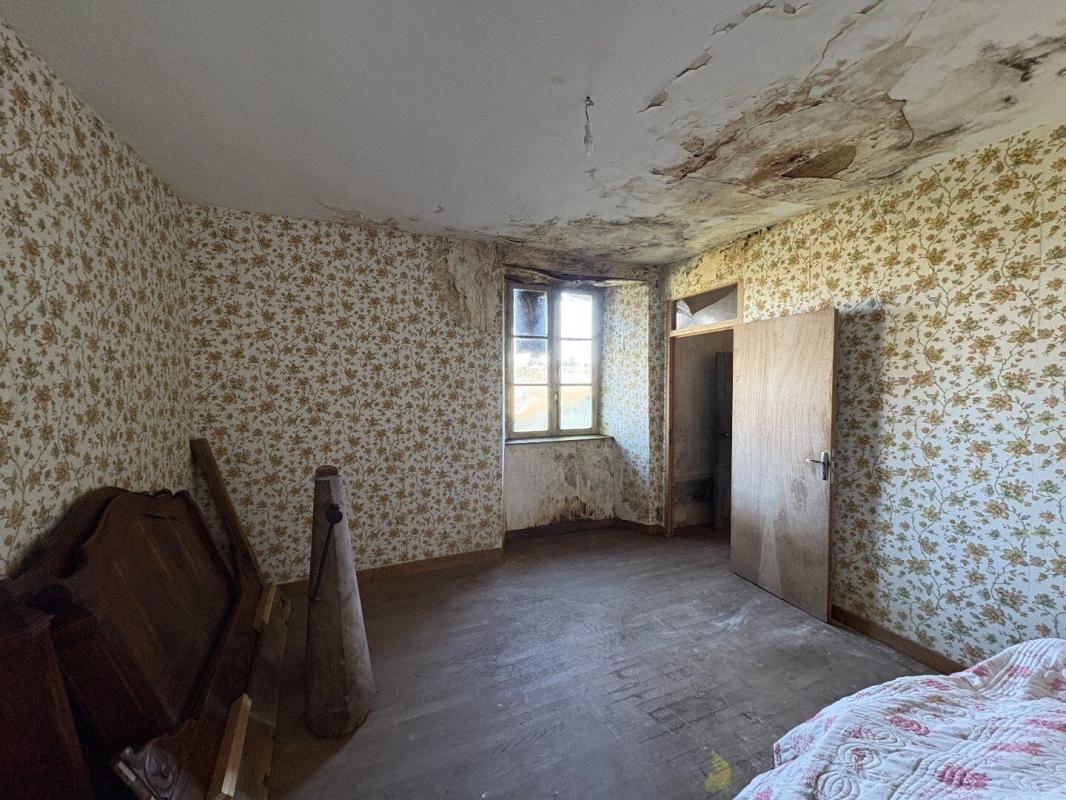 6 bedroom maison in Salon La Tour, Corrèze, France
