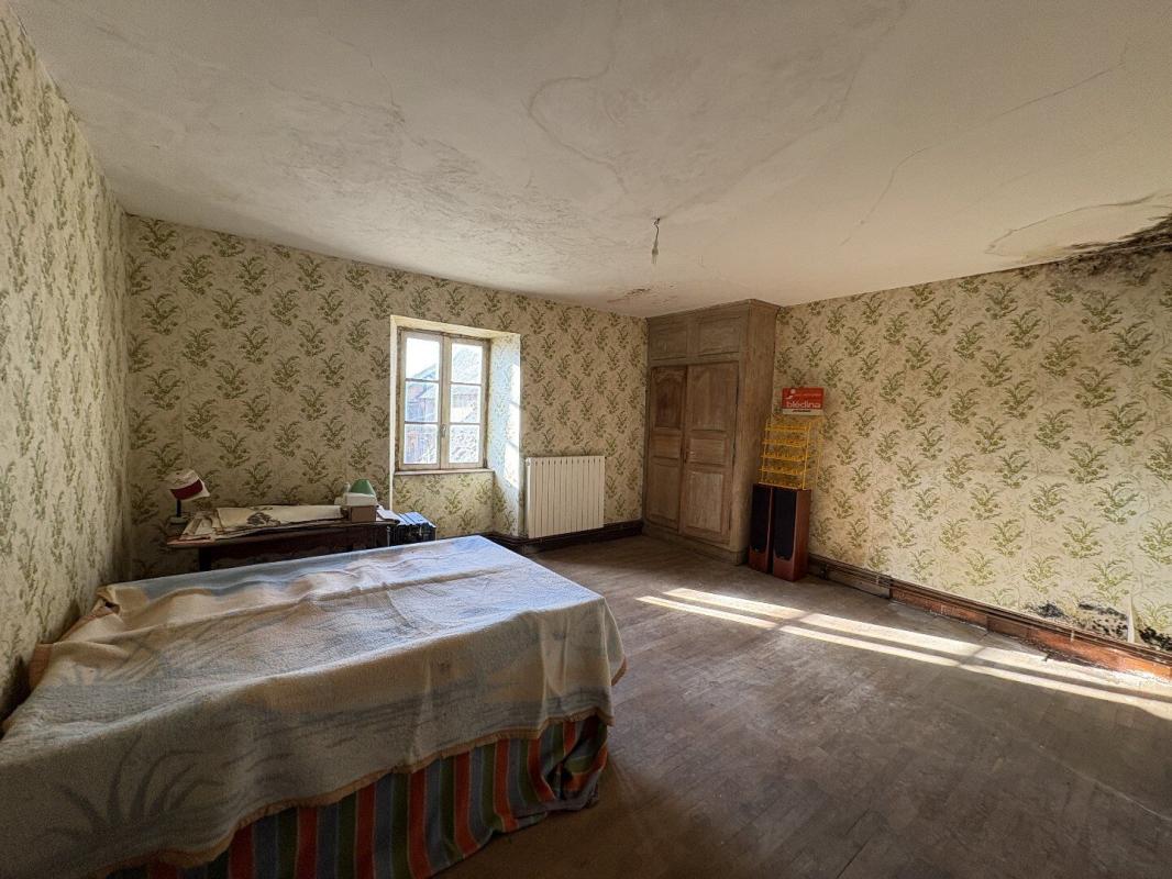 6 bedroom maison in Salon La Tour, Corrèze, France
