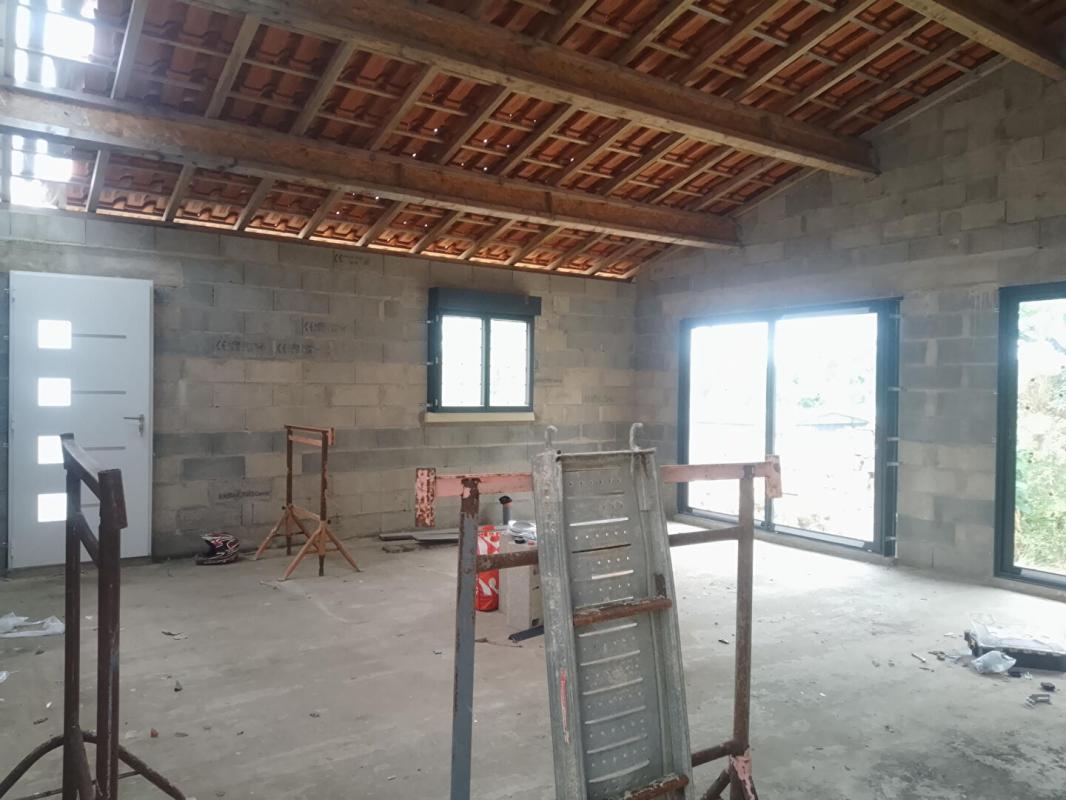 2 bedroom maison in Saint Julien De Bourdeilles, Dordogne, France